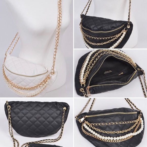 Handbags - ‼️SOLD‼️✨ Last 1 - Chains Quilted Cross Body Bag ✨